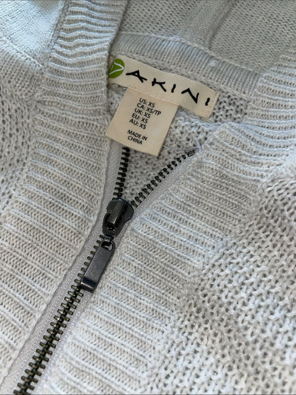 Dakini Light Oatmeal Colored Knit Zip Cardigan Hoodie NWT! Beautiful quality - Picture 11 of 16